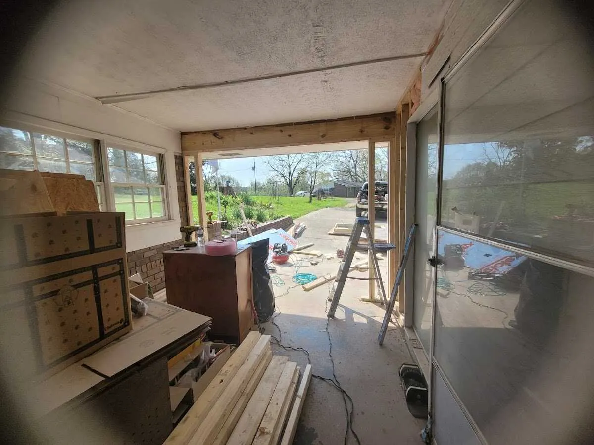 Air movers and dehumidifier for Water Mitigation Services in Lexington